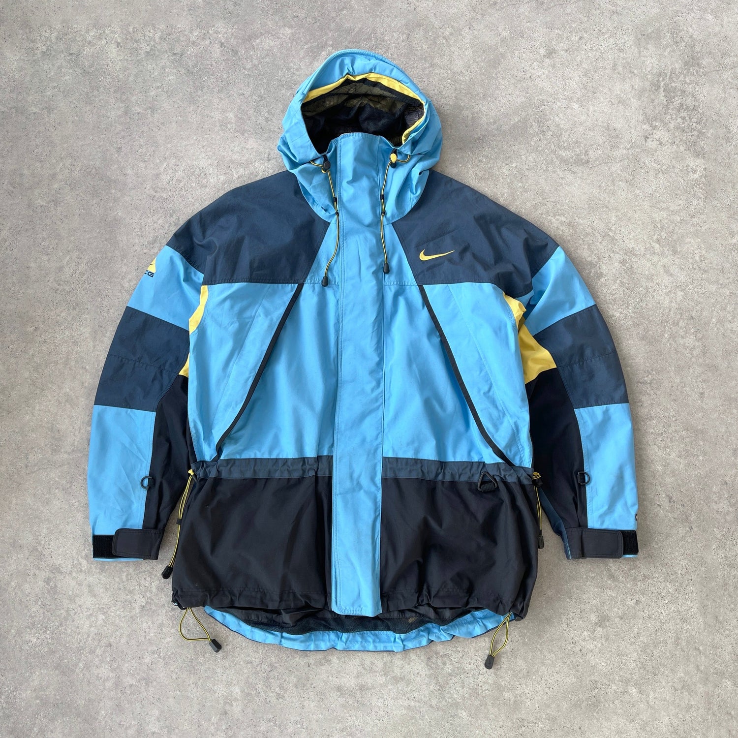 Nike ACG 1990s storm fit heavyweight technical jacket (M)