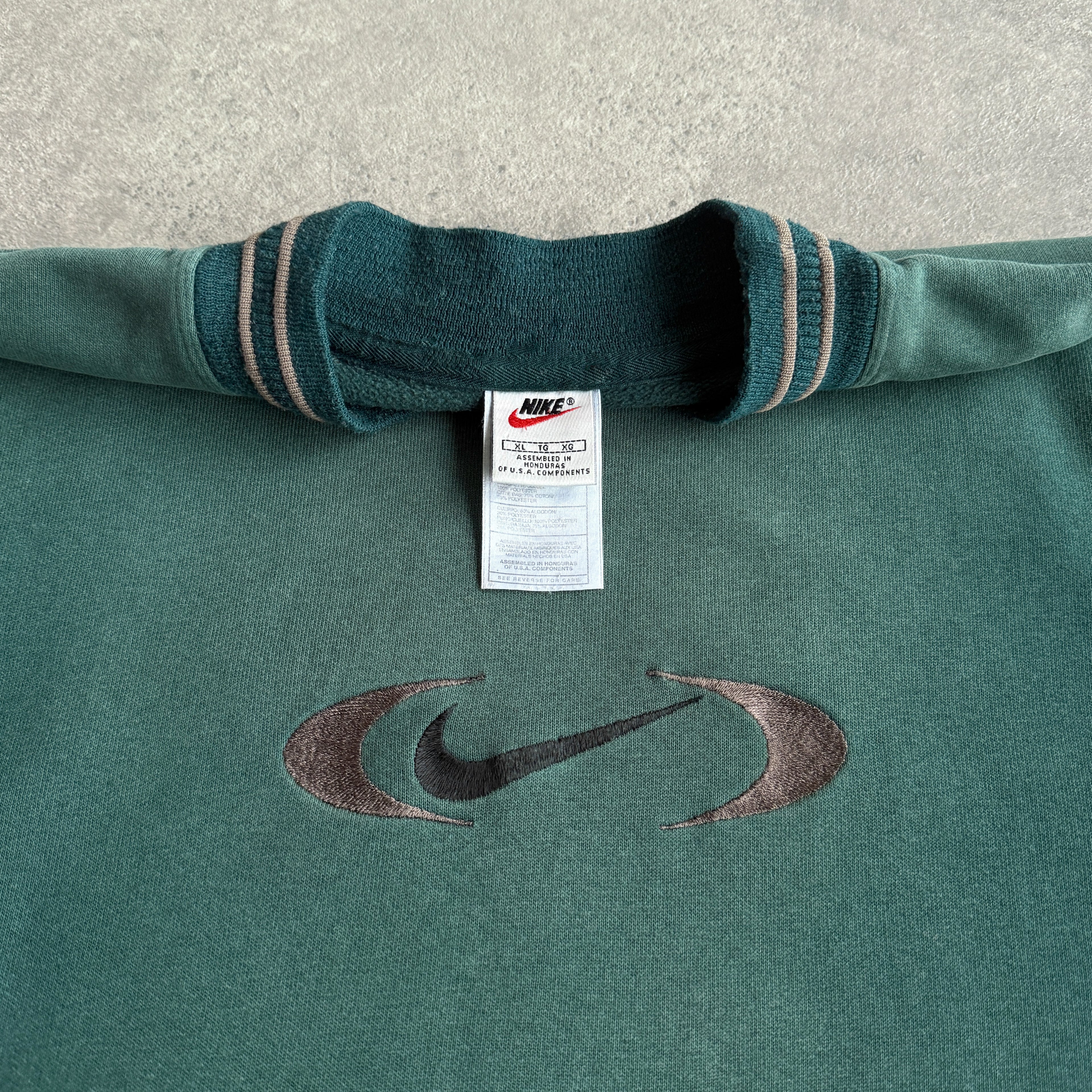Nike RARE 1990s heavyweight embroidered sweatshirt (XL)