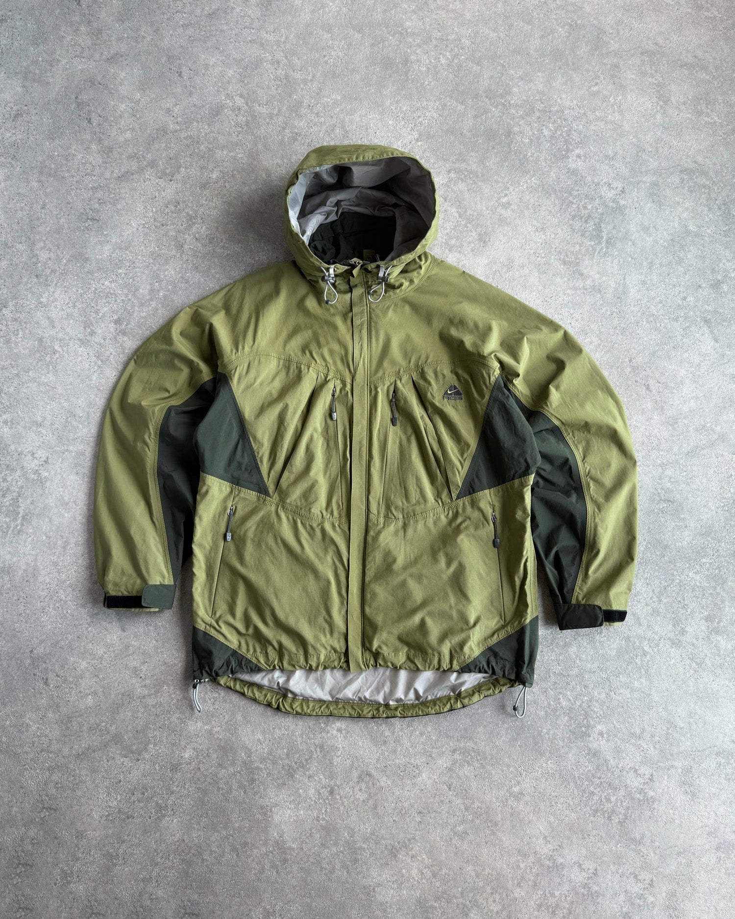 nike acg 2000s heavyweight technical waterproof jacket, front view