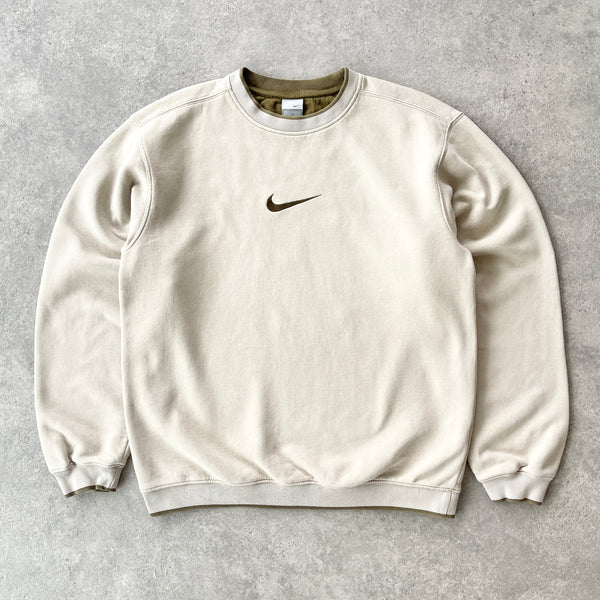 Nike RARE 2000s heavyweight embroidered sweatshirt (M)