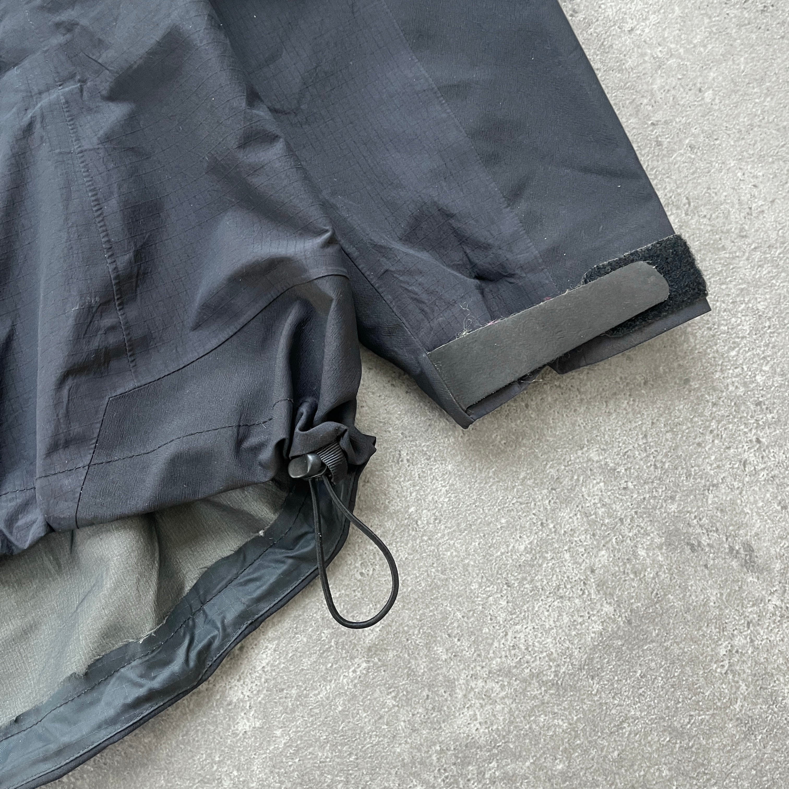 Arc’teryx 2000s Theta AR Gore-tex Pro Shell jacket (XS)