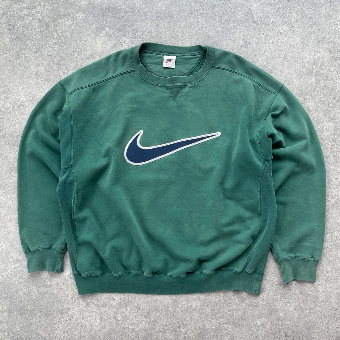 Nike RARE 1990s heavyweight embroidered sweatshirt (L)