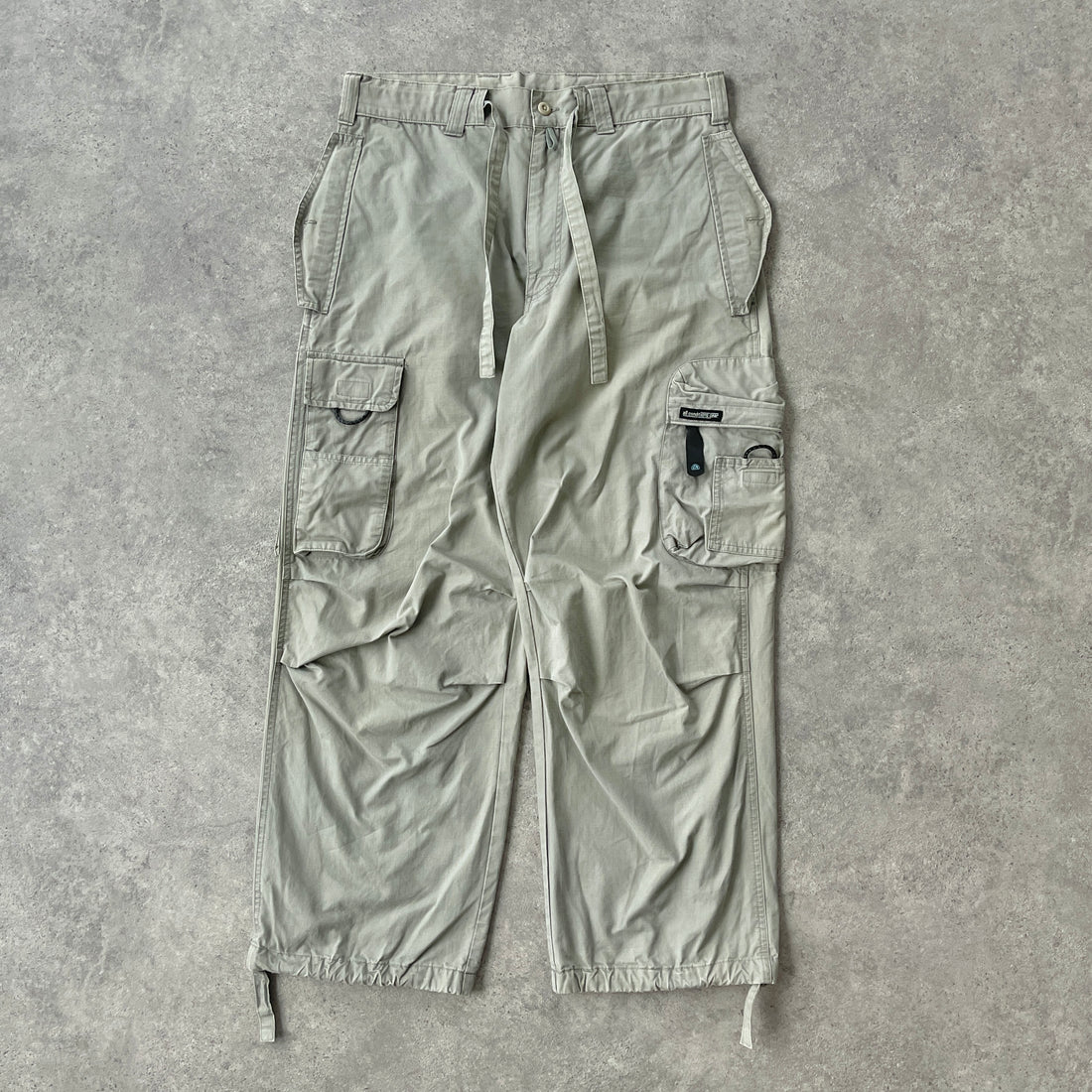 Nike ACG 2000s technical cargo trousers (M)