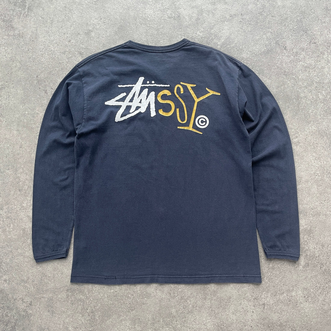 Stussy 2000s heavyweight graphic t-shirt (L)