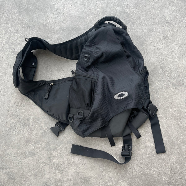 Oakley Software RARE 2000s technical sandbag sling bag (20”x15”x8 ...