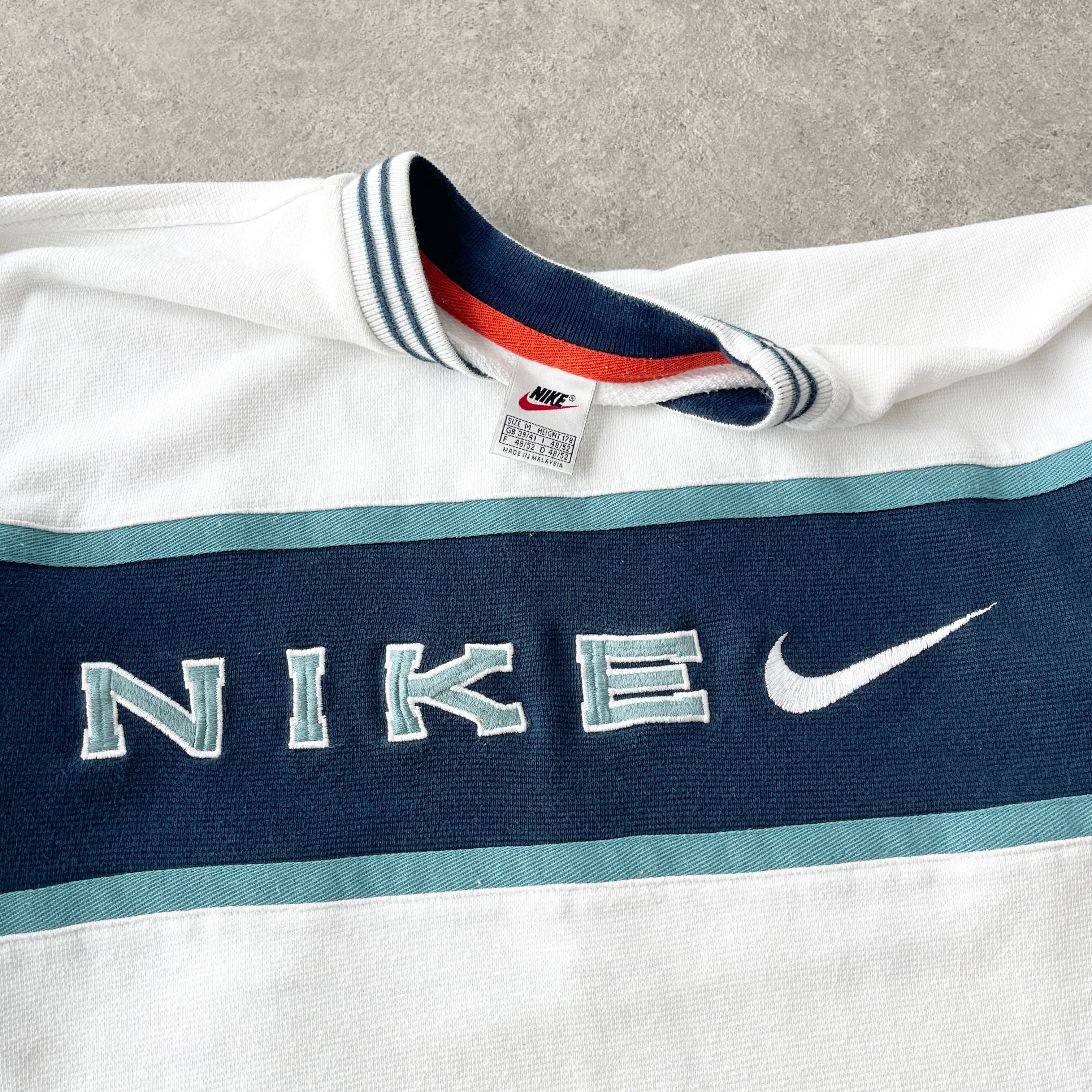 Nike RARE 1990s heavyweight embroidered sweatshirt (M)