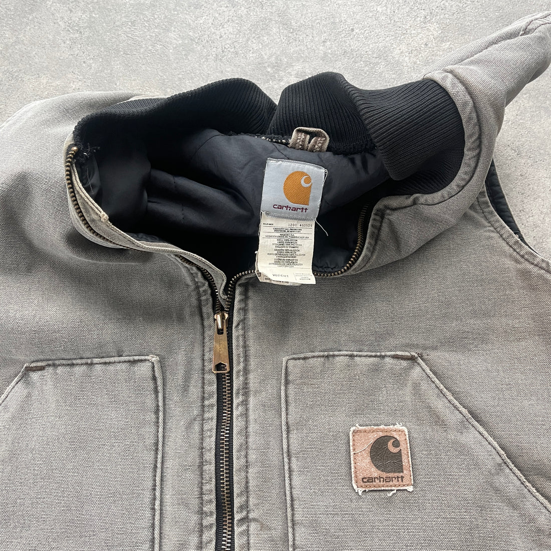 Carhartt 2001 heavyweight quilted vest jacket (L)