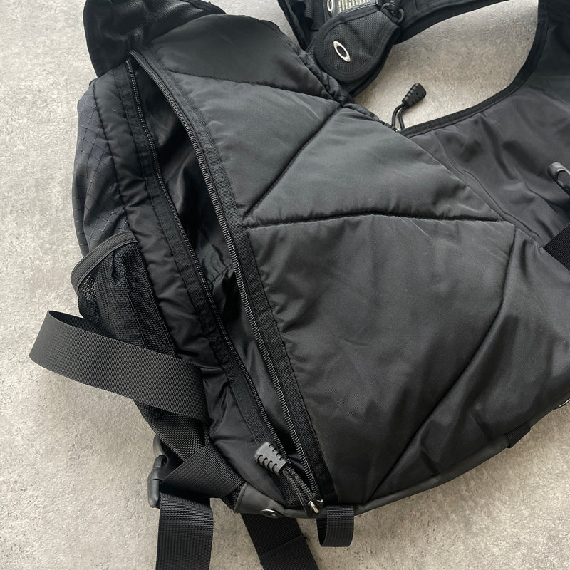 Oakley Software RARE 2000s technical sandbag sling bag (20”x15”x8 