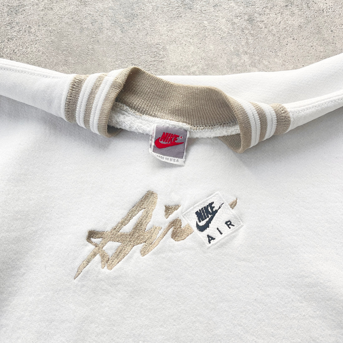 Nike Air RARE 1990s heavyweight embroidered sweatshirt (M)