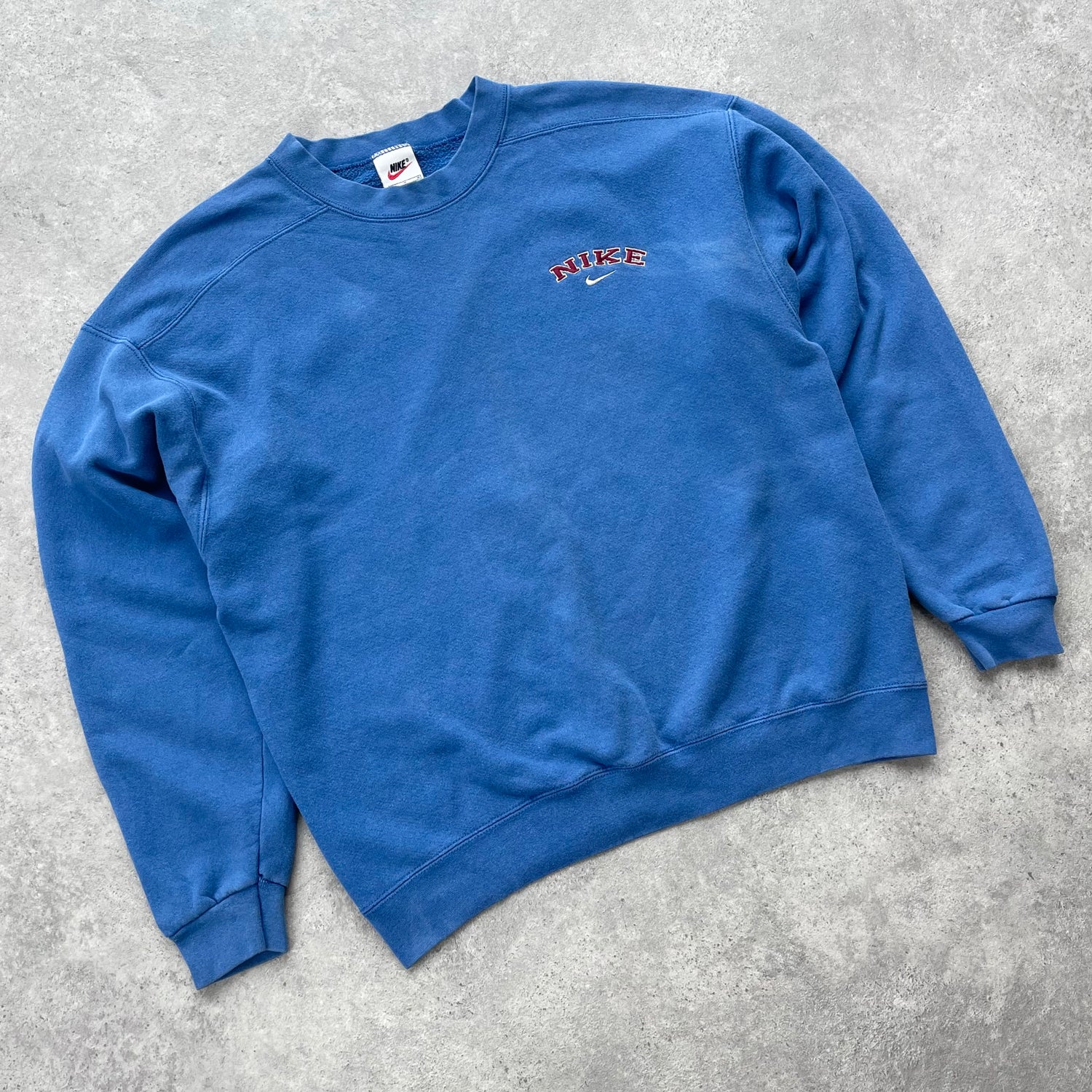 Nike RARE 1990s heavyweight embroidered sweatshirt (M)