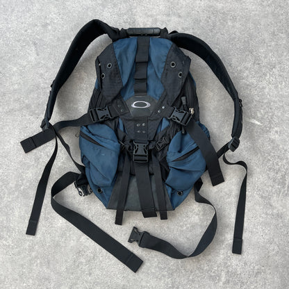 Oakley Software 2000s Icon 3.0 technical utility backpack (22”x15”x8”)