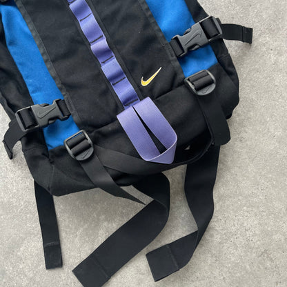 Nike ACG 1990s Karst 25L backpack (18”x12”x10”)