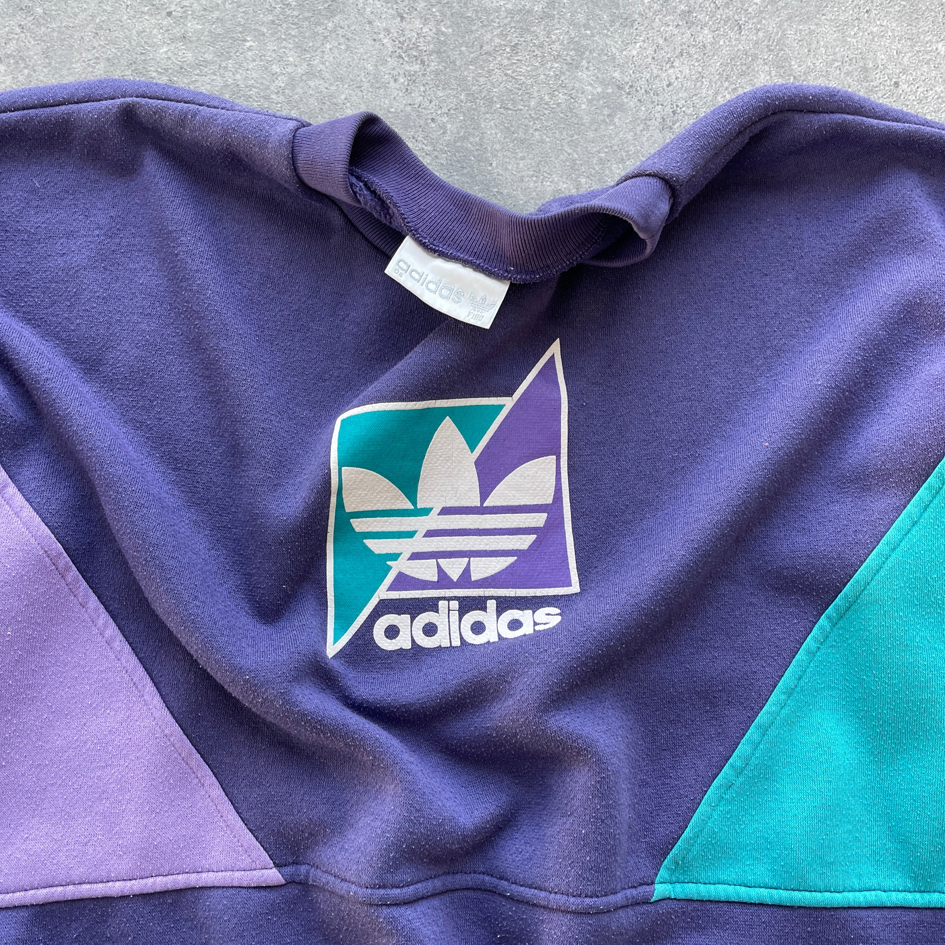 Adidas 1990s colour block graphic sweatshirt (L)